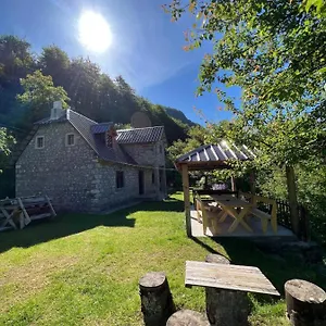 Gjelaj Theth